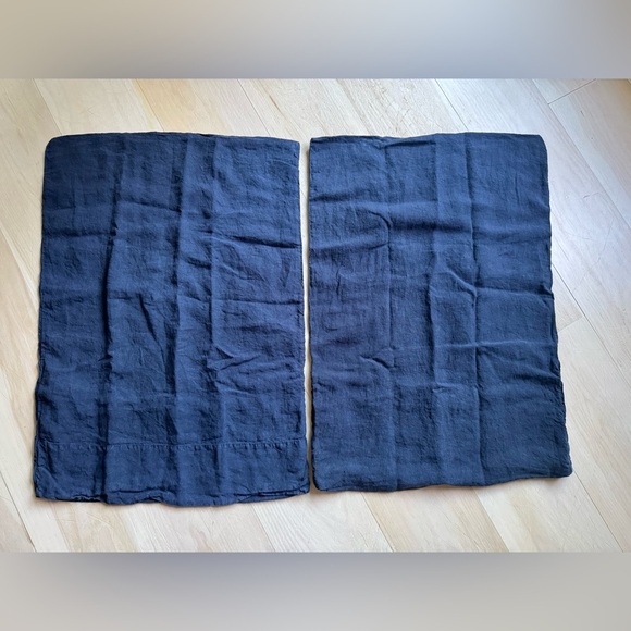 hawkins new york Other - Hawkins New York Simple Linen Pillowcases, Set of 2